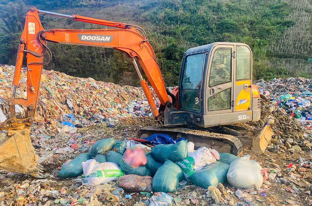 Toàn bộ số nội tạng động vật không rõ nguồn gốc, không đảm bảo vệ sinh an toàn thực phẩm bị tiêu huỷ (Ảnh: CA tỉnh Sơn La)