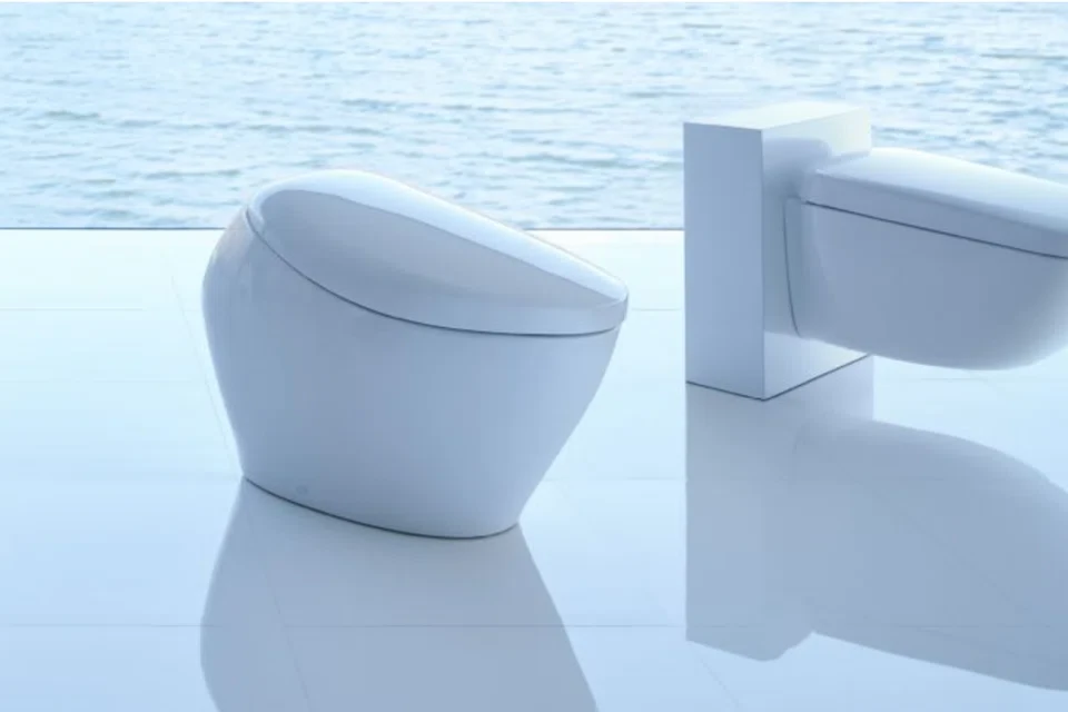 Toto vừa cho ra mắt hai mẫu mới thuộc dòng sản phẩm cao cấp Neorest, được trang bị mô-đun cảm biến trong bồn cầu (Ảnh: Toto.com)