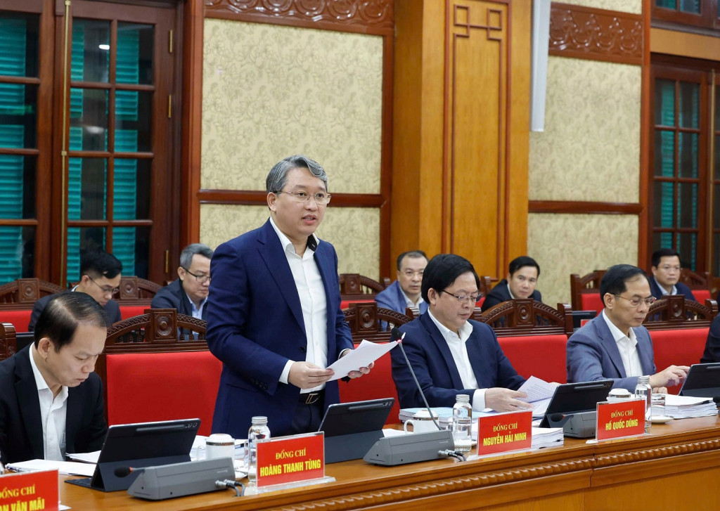 Bộ trưởng Nguyễn Hải Ninh phát biểu tại Phiên họp thứ hai Ban Chỉ đạo Trung ương về hoàn thiện thể chế, pháp luật (Ảnh: Hoàng Thư)