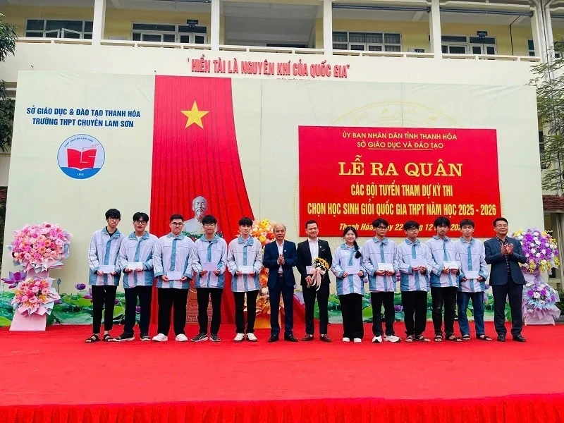 Đội tuyển Vật lý tỉnh Thanh Hoá tham dự Kỳ thi Học sinh giỏi Quốc gia năm 2025 - 2026 