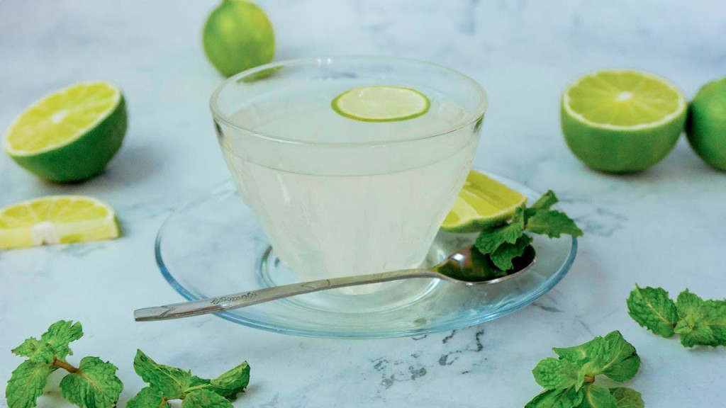 Nước ấm pha chanh (Ảnh: Sưu tầm)