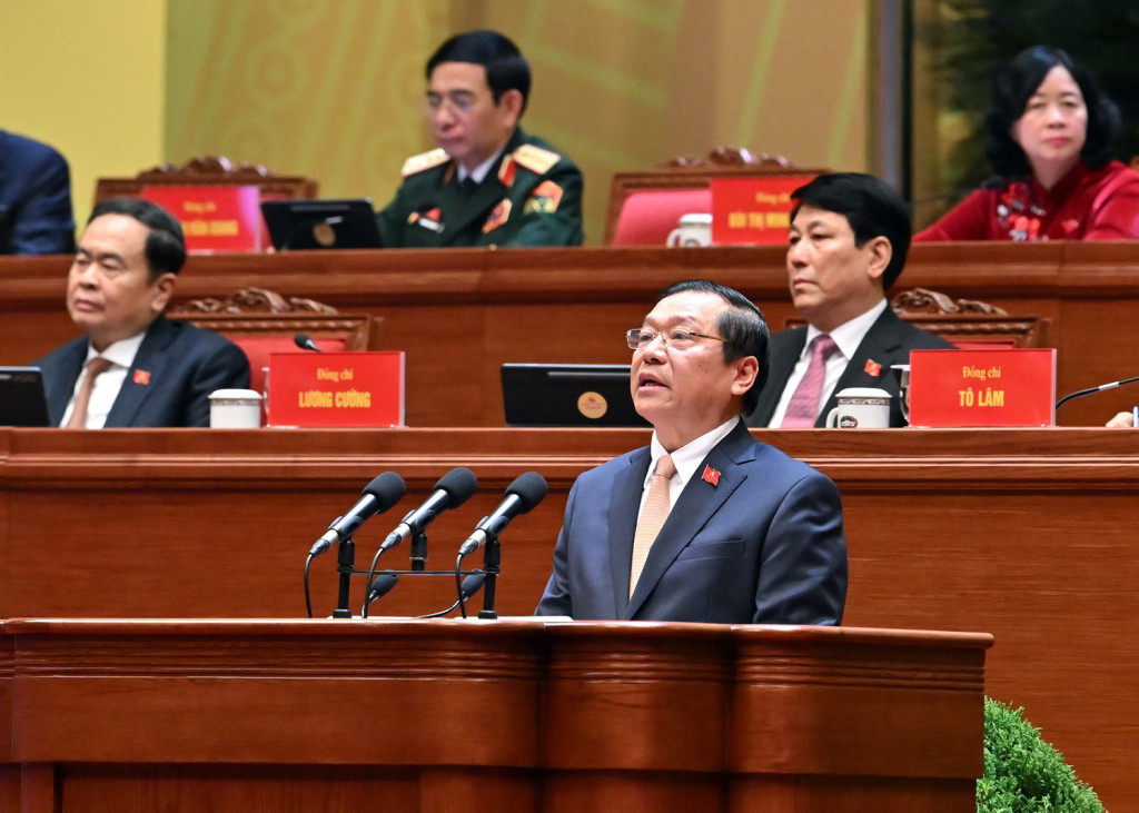 Đồng chí Lại Xuân Môn, Ủy viên Trung ương Đảng, Bí thư Đảng ủy, Phó Trưởng ban Thường trực Ban Tuyên giáo và Dân vận Trung ương, tham luận về vấn đề 