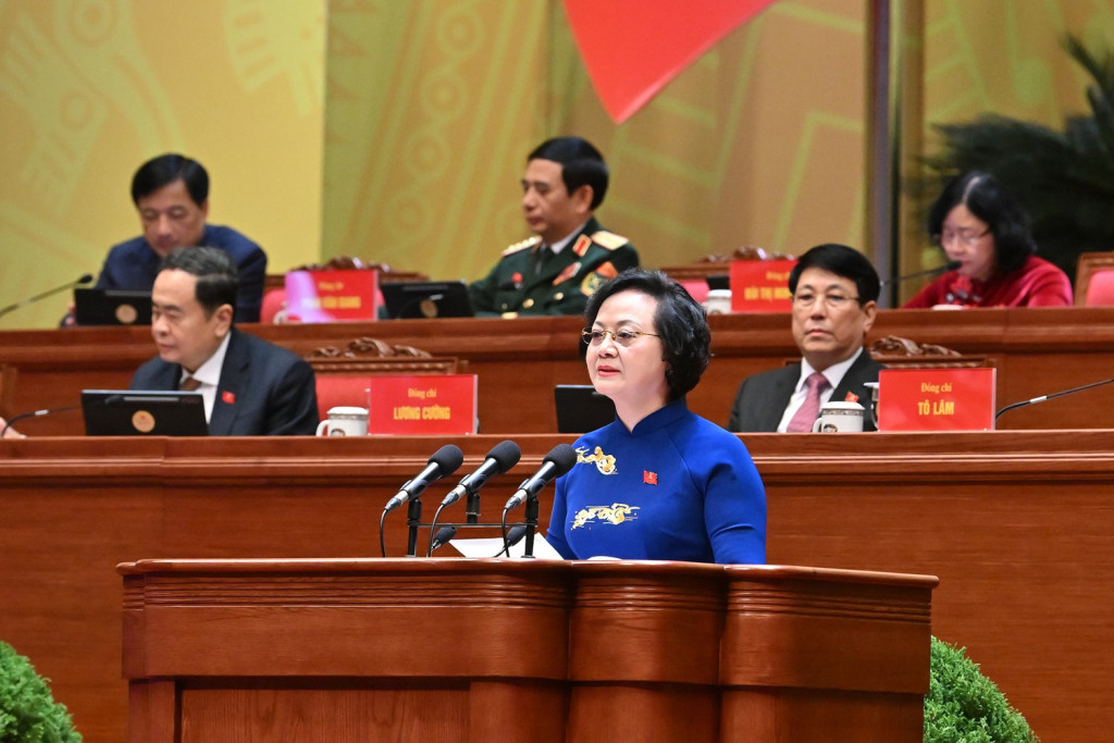 Đồng chí Phạm Thị Thanh Trà, Ủy viên Trung ương Đảng, Ủy viên Ban Thường vụ Đảng ủy Chính phủ, Phó Thủ tướng Chính phủ, tham luận về: Xây dựng Chính phủ 
