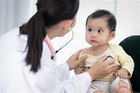 Chế độ ăn cân bằng, đa dạng thực phẩm là yếu tố quan trọng giúp phòng ngừa suy dinh dưỡng ở trẻ nhỏ. (Ảnh: Sưu tầm)