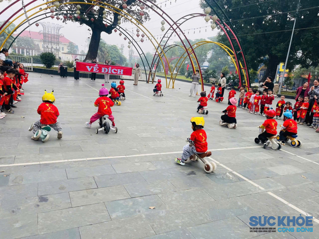 Học sinh trường mầm non Phong Châu vui khỏe ( ảnh: TL)