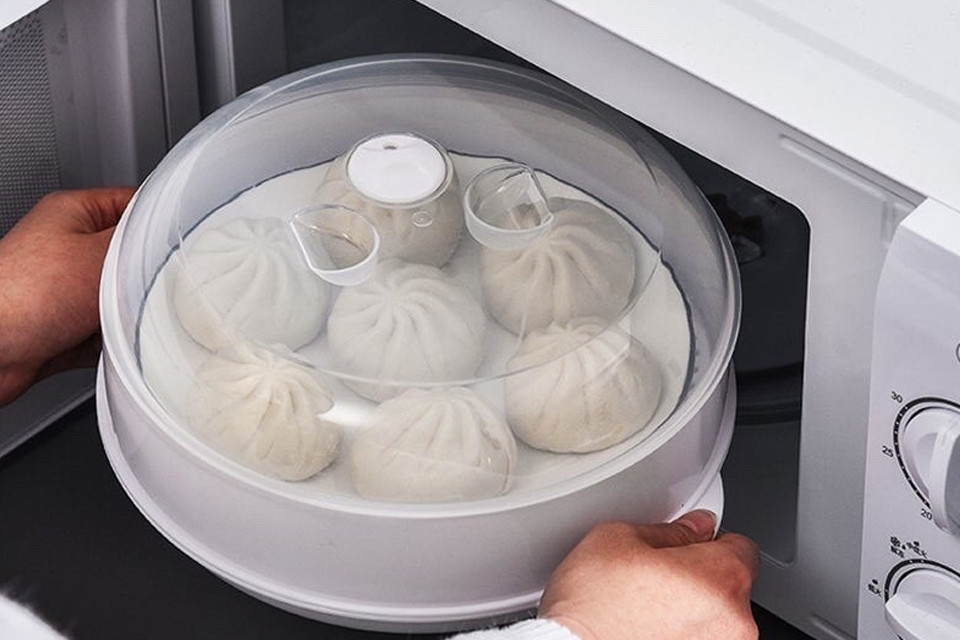 Với nguyên liệu đơn giản và cách làm không quá cầu kỳ, bạn hoàn toàn có thể chuẩn bị những chiếc bánh bao nóng hổi cho cả gia đình.(Ảnh: Sưu tầm)