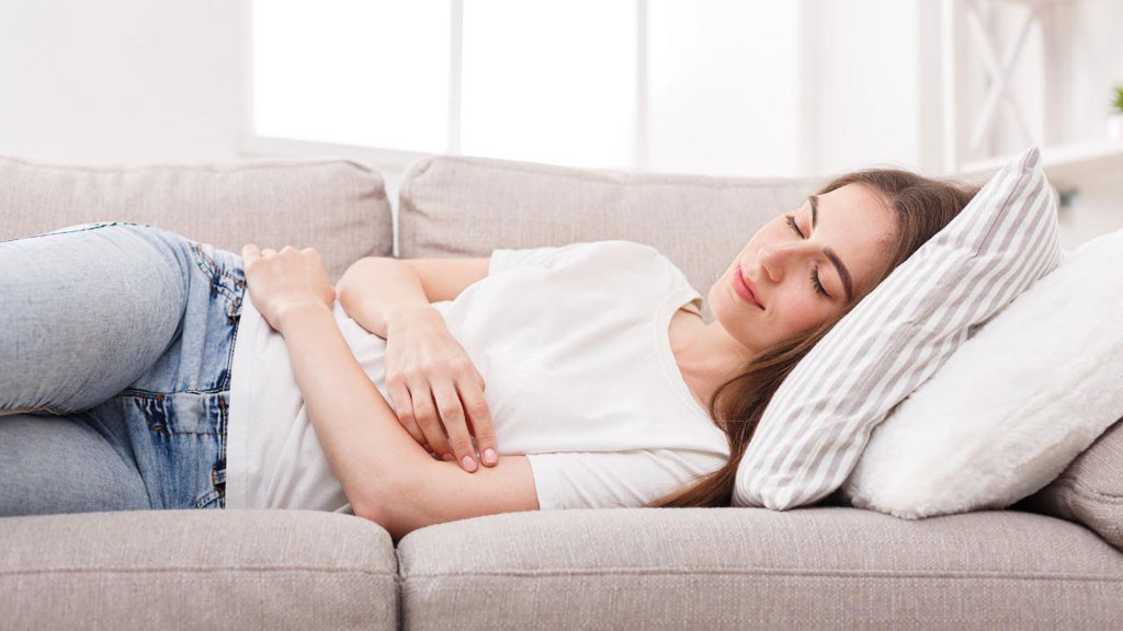Ngủ trưa đúng cách giúp cơ thể phục hồi năng lượng, cải thiện trí nhớ và nâng cao hiệu suất làm việc buổi chiều. (Ảnh: Sưu tầm)