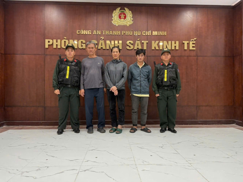 Các đối tượng (từ trái qua phải): Nguyễn Duy Hiển, Ngô Mỹ Hoành và Võ Văn Nghề.