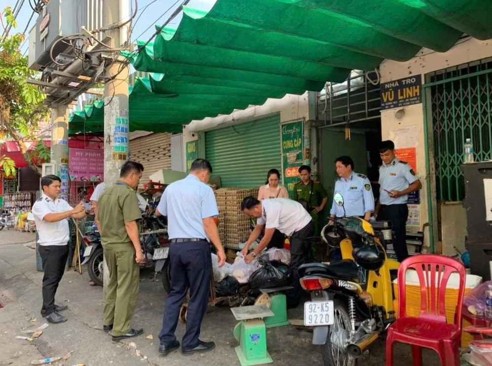 Toàn bộ số thực phẩm nói trên đều ở trong tình trạng 