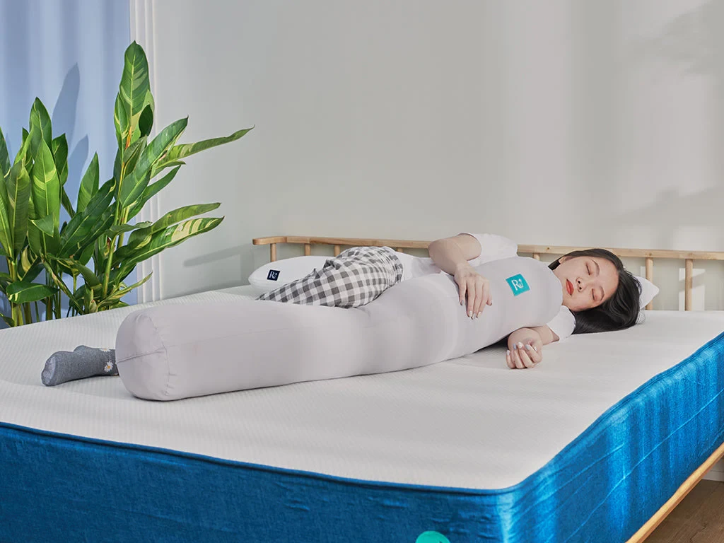 Cần dựa trên thể trạng mà quyết định có nên ngủ không gối (Ảnh: Sưu tầm)