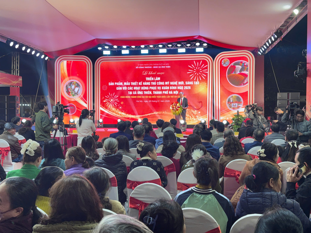 Quang cảnh buổi lễ (Ảnh: PV)
