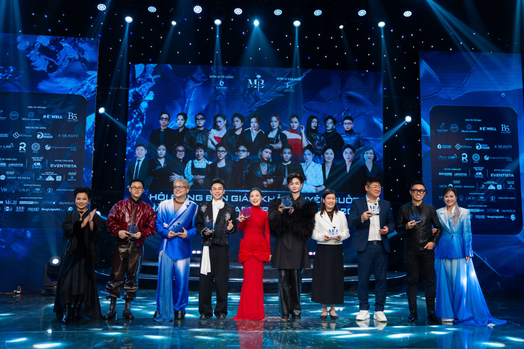 Hội đồng BGK Xuyên suốt hành trình Maestro of Beauty (Ảnh: BTC)