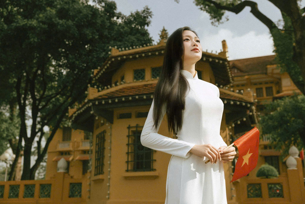 Với tư duy sống chậm và trách nhiệm cộng đồng, Nguyễn Phương Linh đang định hình hình ảnh hoa hậu thế hệ mới gắn với tri thức và du lịch bền vững. (Ảnh: FBNV)