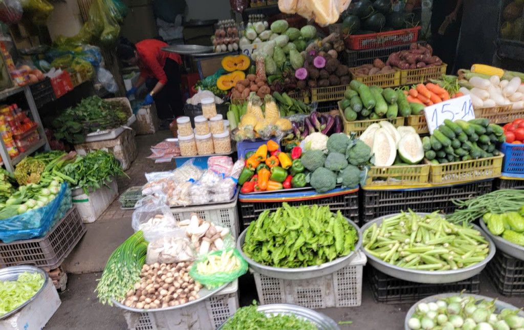 Sở ATTP TP. Hồ Chí Minh đề nghị các địa phương tăng cường kiểm tra, giám sát về an toàn thực phẩm để phòng ngừa ngộ độc mùa Tết (Ảnh: Quang Phương)