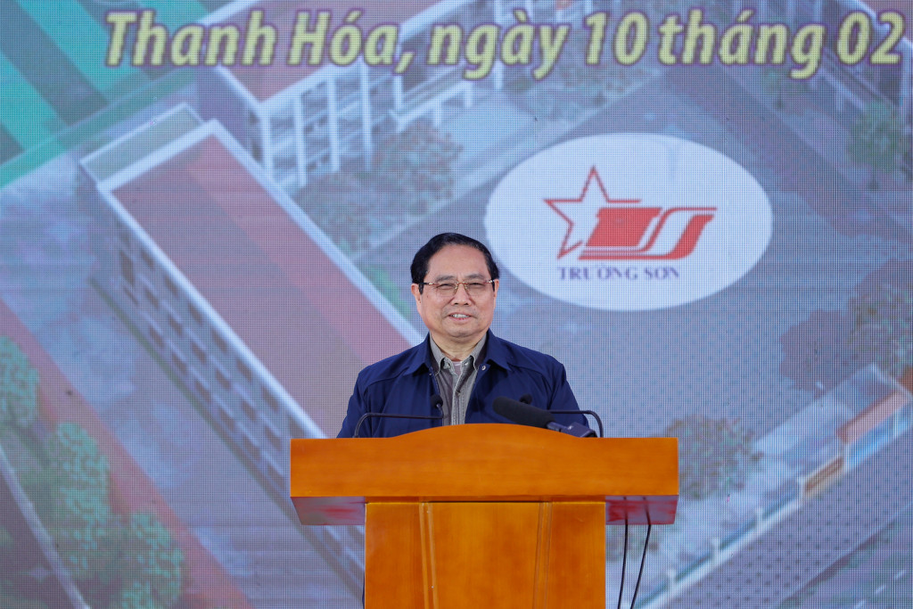 Thủ tướng đề nghị triển khai công trình Trường liên cấp Cẩm Thạch với tinh thần 