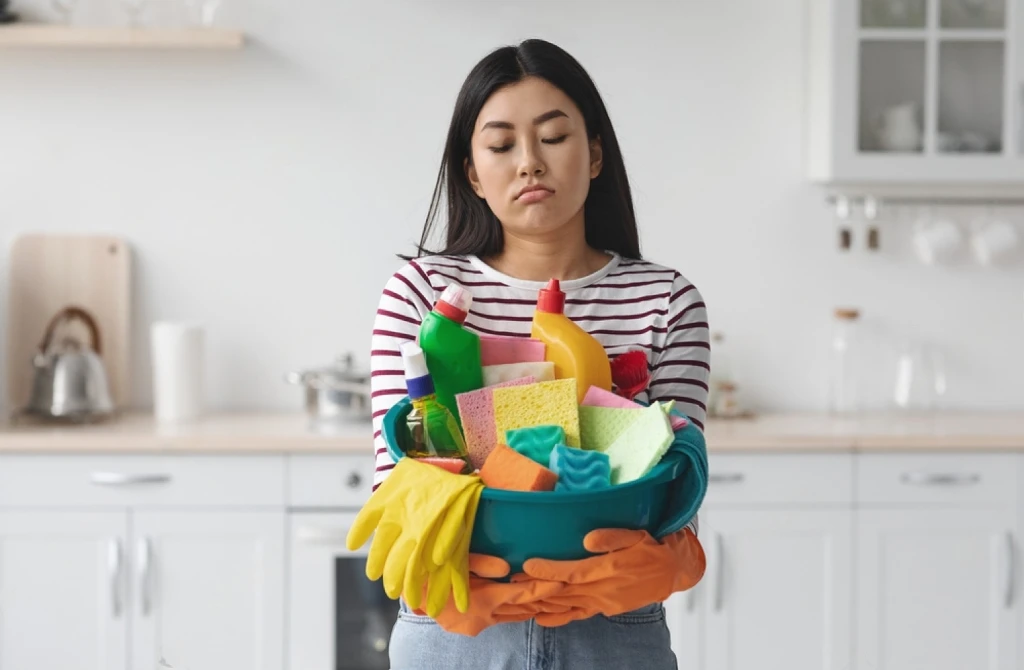 Áp lực vai trò trong gia đình khiến tinh thần uể oải (Ảnh: Sưu tầm)