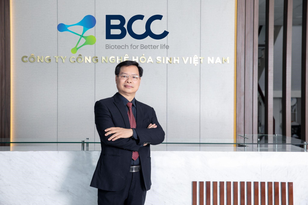 Tiến sĩ Nguyễn Văn  Năm - Tổng Giám đốc Công ty Cổ phần Công nghệ Hóa sinh Việt Nam (BCC)