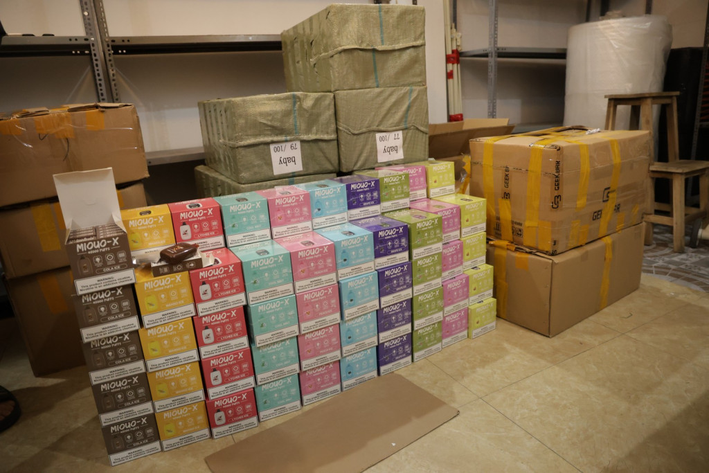 Các sản phẩm được các đối tượng bán ra giao động từ 300.000 - 600.000 đồng/sản phẩm