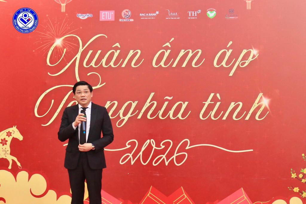 Giám đốc Bệnh viện, TTND.GS.TS. Nguyễn Duy Ánh chia sẻ tại chương trình Xuân ấm áp - Tết nghĩa tình (Ảnh: BVCC)