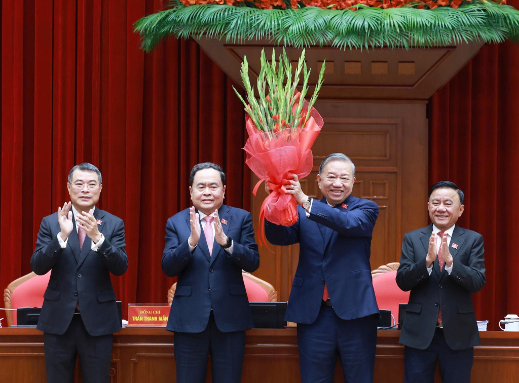 Ban Chấp hành Trung ương Đảng khóa XIV thống nhất tuyệt đối bầu đồng chí Tô Lâm, Tổng Bí thư Ban Chấp hành Trung ương Đảng khóa XIII tiếp tục giữ chức Tổng Bí thư Ban Chấp hành Trung ương Đảng khóa XIV