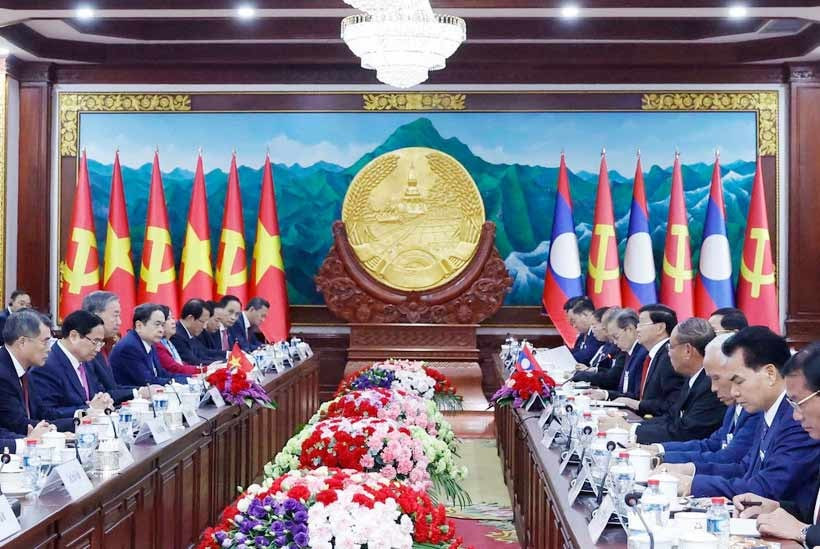 Tổng Bí thư Tô Lâm và Tổng Bí thư, Chủ tịch nước Lào Thongloun Sisoulith hội đàm sáng 5/2/2026, tại thủ đô Viêng Chăn (Ảnh: TTXVN)
