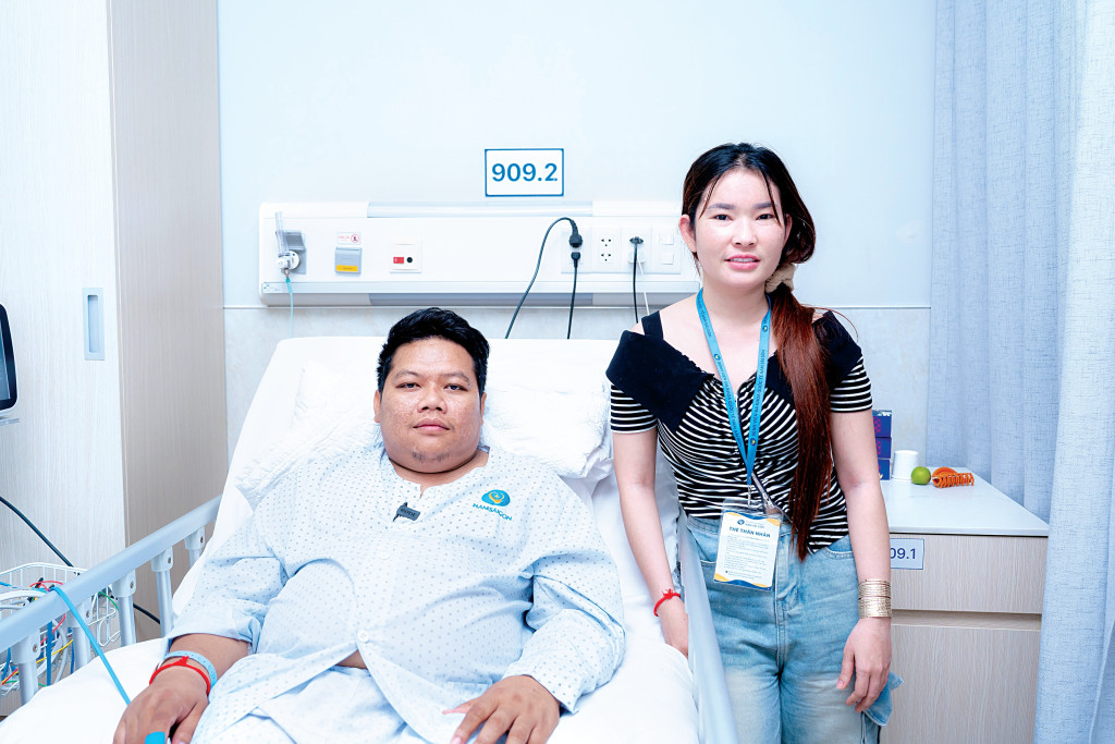 Vợ của anh H.S cho biết, chị cảm thấy cực kỳ lo lắng khi biết chồng mình cần phải điều trị tích cực (Ảnh: BVCC)