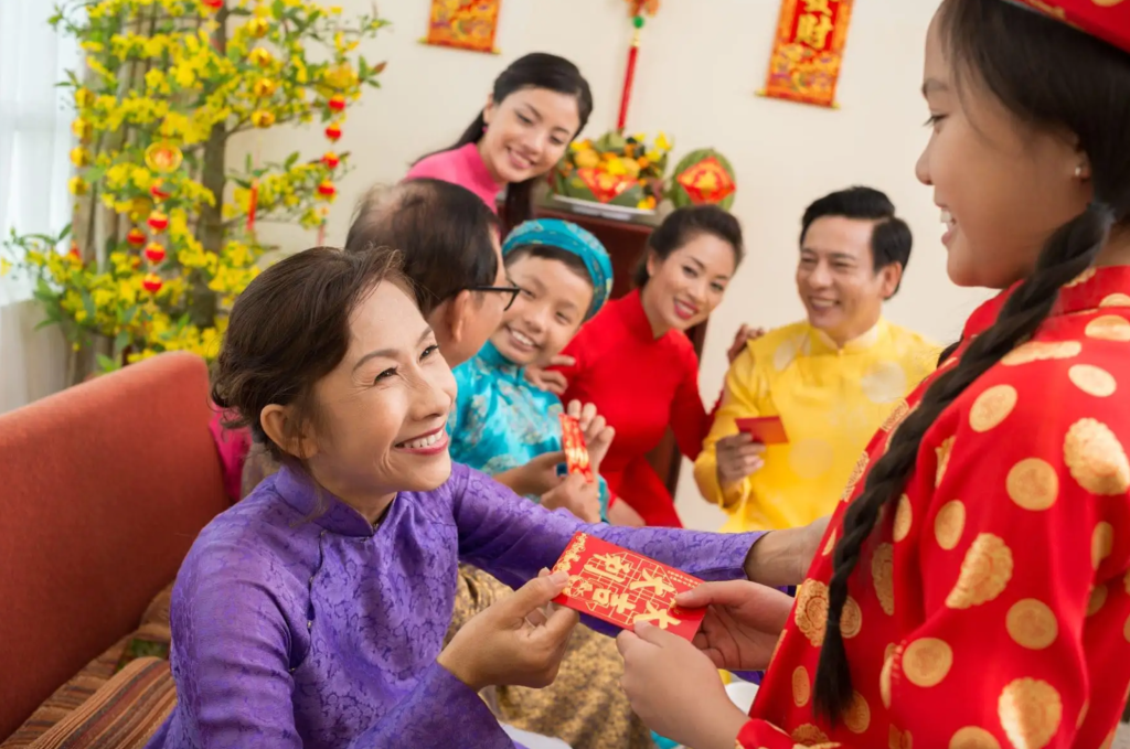 Nụ cười và tiếng cười có thể tác động tích cực đến cơ thể, trở thành một “liều thuốc tự nhiên” dễ tiếp cận nhất ngay trong những ngày đầu năm (Ảnh: TL)