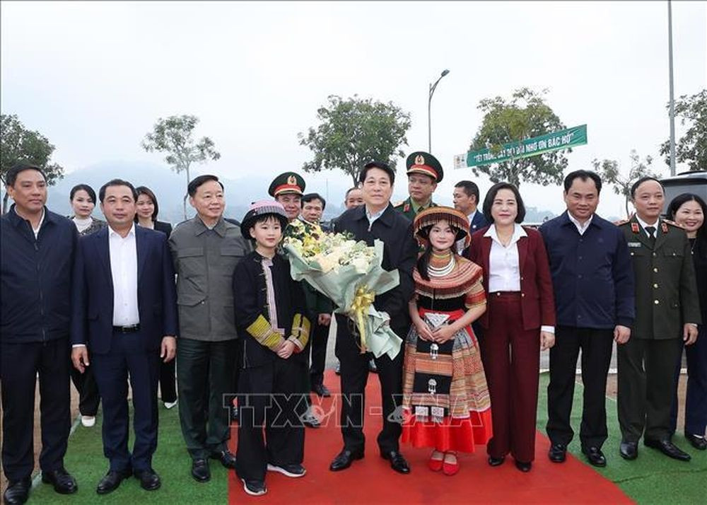 Chủ tịch nước Lương Cường dự Lễ phát động “Tết trồng cây đời đời nhớ ơn Bác Hồ” (Ảnh: Lâm Khánh/TTXVN)