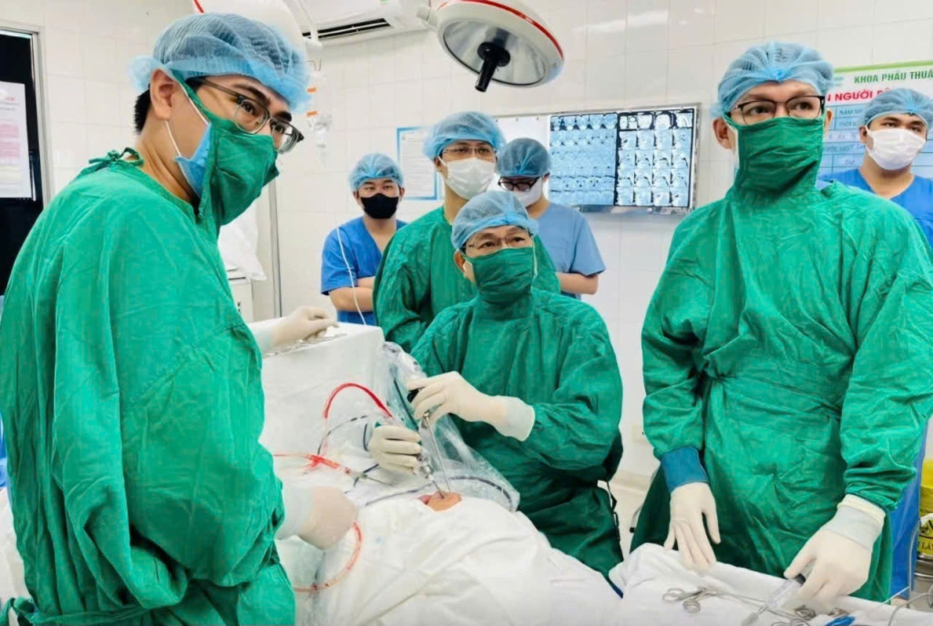 TP. Hồ Chí Minh dự kiến đến năm 2030 sẽ đào tạo và bổ sung tối thiểu 250 bác sĩ nội trú cho các bệnh viện công lập (Ảnh: TL)