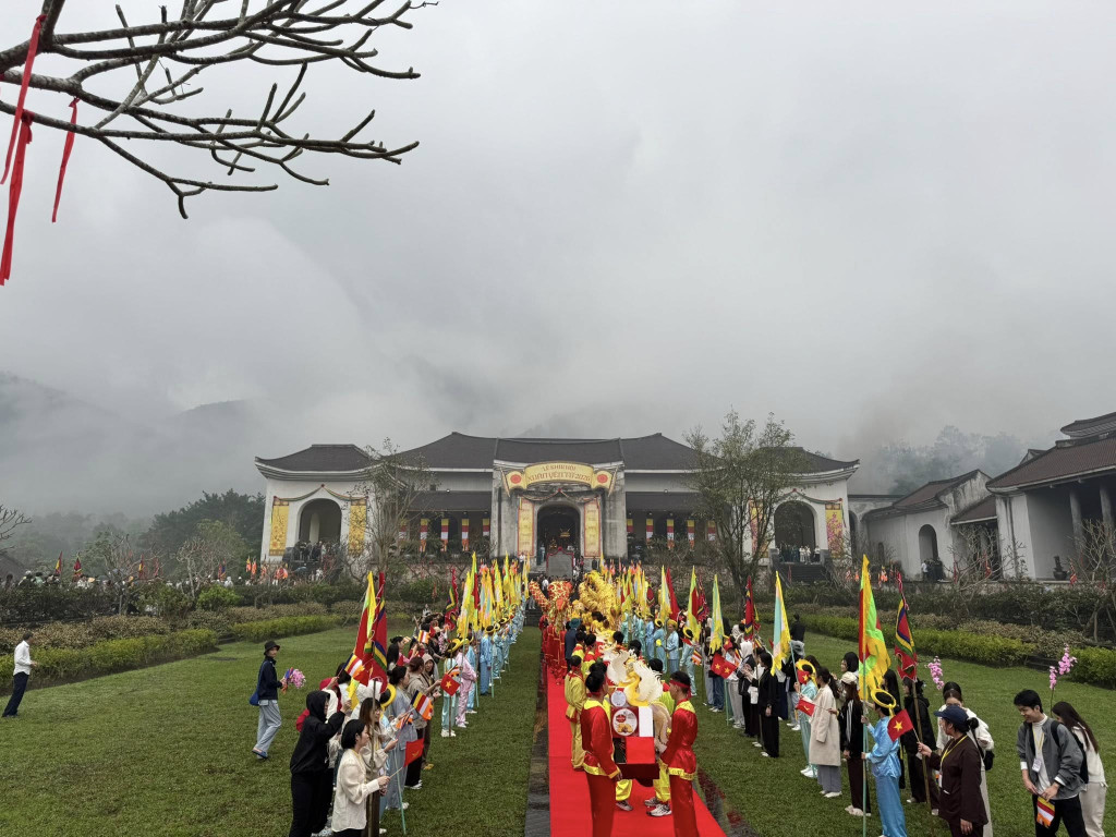 Nghi lễ rước kiệu tại 