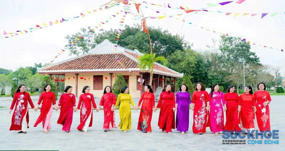 Chuỗi hoạt động diễn ra sôi nổi, thể hiện tinh thần đoàn kết của phụ nữ các dân tộc trong tỉnh. ( ảnh: TN)