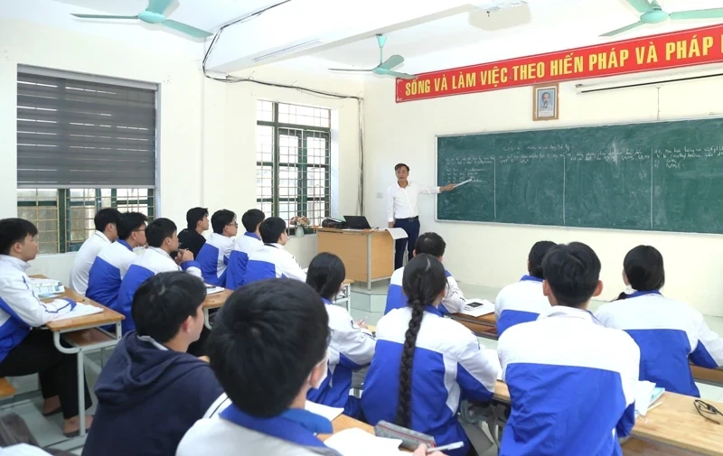 Thầy, trò Trường THPT Quảng Xương 4, xã Tiên Trang, tỉnh Thanh Hóa trong một giờ học (Ảnh: Lê Phong)