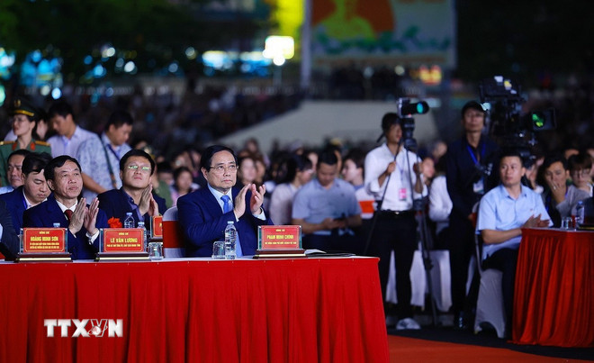Thủ tướng Phạm Minh Chính dự lễ khai mạc Lễ hội Hoa Ban năm 2026 (Ảnh: Dương Giang/TTXVN)