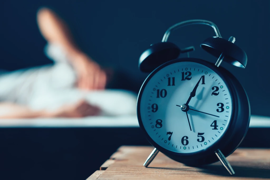 Sử dụng melatonin thường xuyên có thể làm giảm khả năng tự sản xuất hormone này của cơ thể (Ảnh: Sưu tầm)