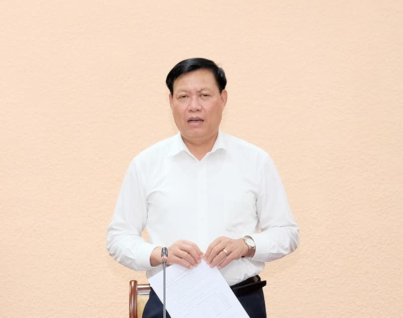 Thứ trưởng Bộ Y tế Đỗ Xuân Tuyên