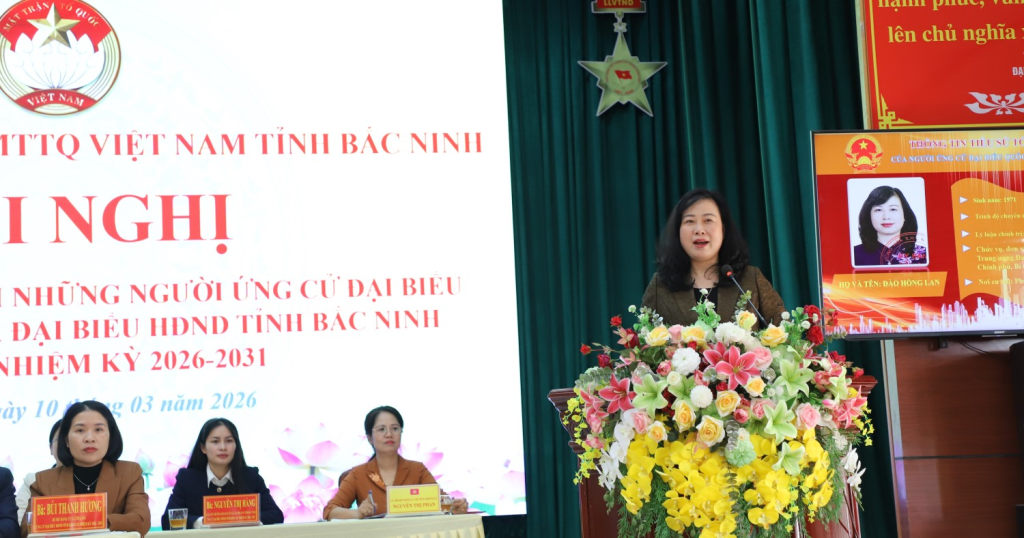 Ứng cử viên đại biểu Quốc hội khóa XVI, Bộ trưởng Bộ Y tế Đào Hồng Lan trình bày chương trình hành động (Ảnh: Bộ Y tế)