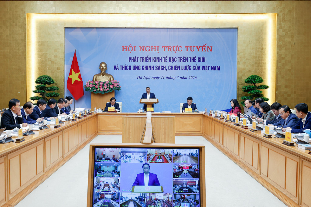 Việc Thủ tướng Chính phủ chủ trì cuộc họp về kinh tế bạc ngày 11/3 cho thấy Việt Nam đang bắt đầu tiếp cận xu thế này bằng một tư duy phát triển mới: không chỉ quản lý già hóa dân số, mà còn khai thác nguồn lực từ xã hội đang trưởng thành (Ảnh VGP/Nhật Bắc)