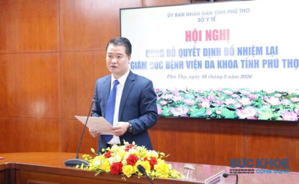BSCKII Lê Đình Thanh Sơn, Giám đốc Bệnh viện phát biểu tại hội nghị (ảnh: Đình Thơm)