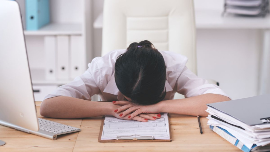 Mệt mỏi kéo dài do thừa kẽm (Ảnh: Sưu tầm)