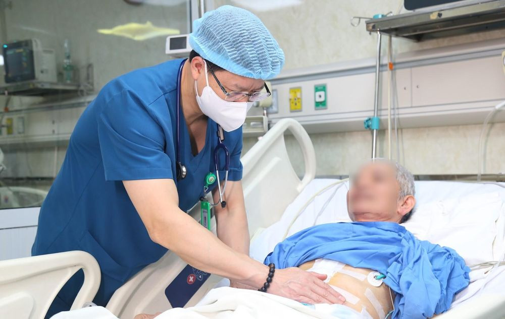 Hai bệnh nhân được ghép tạng đều bình phục sau ca phẫu thuật (Ảnh: BVCC)