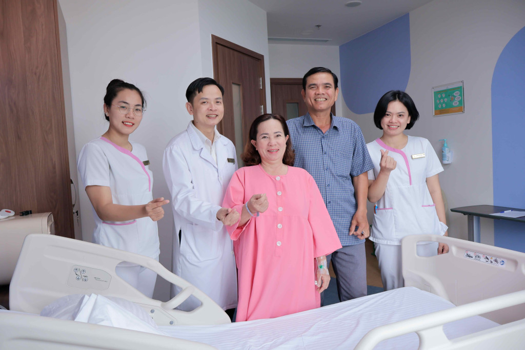 Bệnh nhân hồi phục nhanh chóng, sớm trở lại sinh hoạt bình thường sau ca phẫu thuật (Ảnh: BVCC)