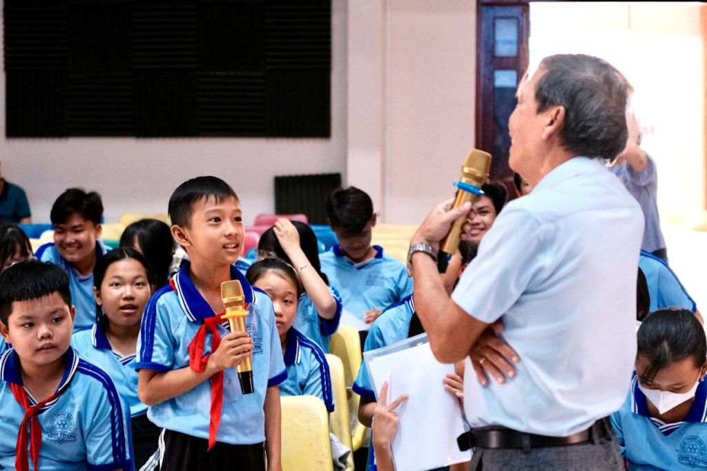 Ngành Điện miền Nam cũng tăng cường đẩy mạnh tuyên truyền tiết kiệm điện trong các trường học