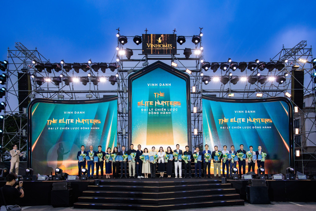 Không khí bùng nổ tại sự kiện tri ân “Hunt for Glory” là minh chứng rõ nét cho thấy sức nóng của Vinhomes Green Paradise đang lan rộng, khuấy động toàn thị trường miền Bắc