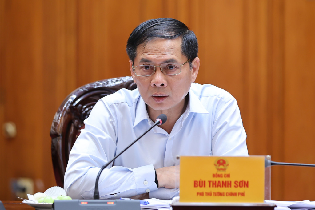 Phó Thủ tướng Chính phủ Bùi Thanh Sơn, Tổ trưởng Tổ công tác phát biểu tại cuộc làm việc (Ảnh: VGP/Nhật Bắc)
