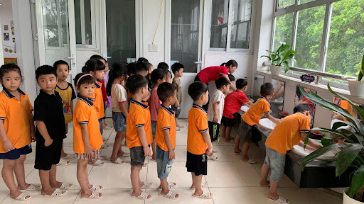Giáo dục tre vệ sinh tại trường học (Ảnh: Sưu tầm)