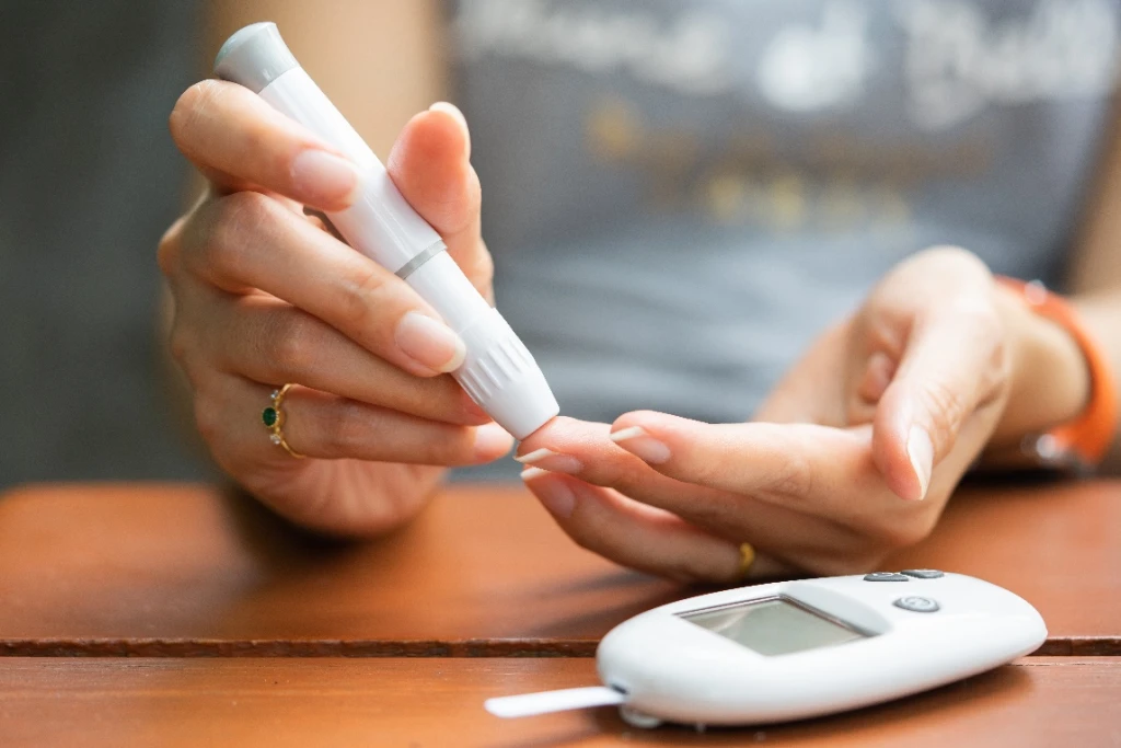 Người mắc đái tháo đường nên thận trọng khi dung nước mía (Ảnh: Sưu tầm)