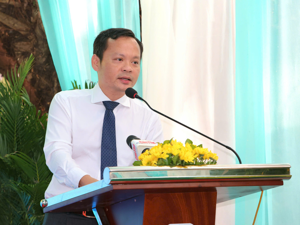 Giám đốc Sở Y tế TP. Cần Thơ Hoàng Quốc Cường phát biểu tại lễ bàn giao máy (Ảnh: TL)