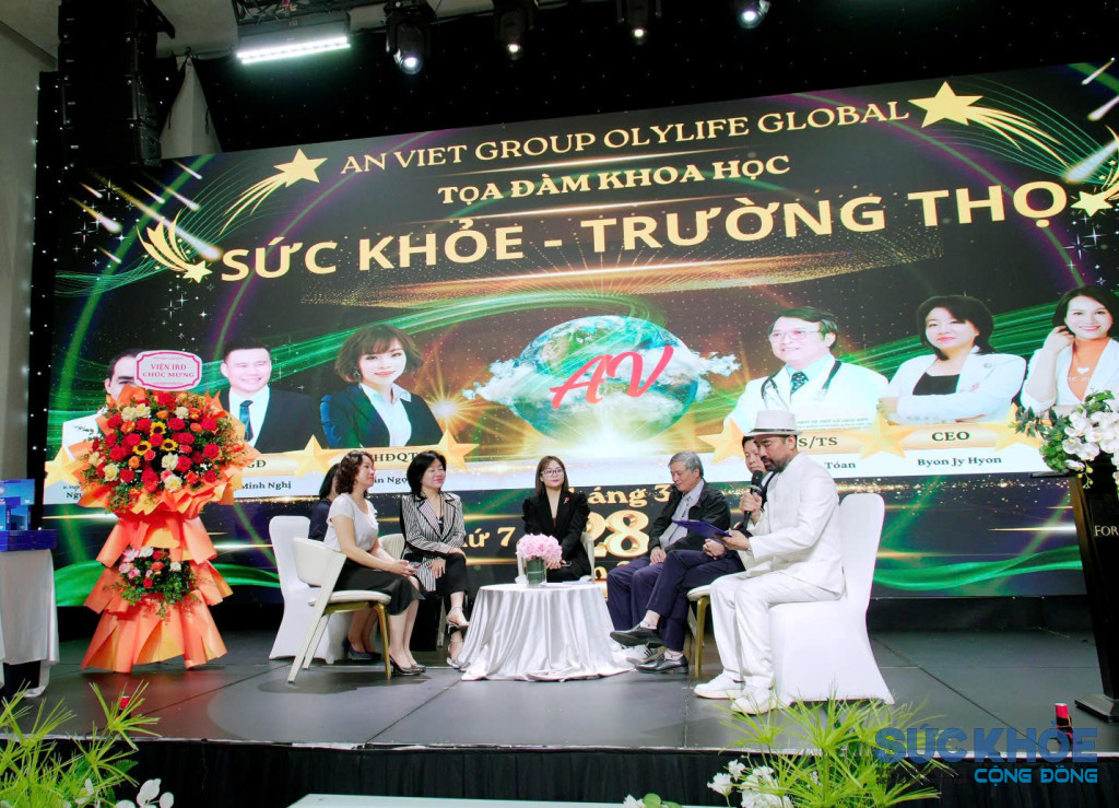 Các chuyên gia chia sẻ tại 