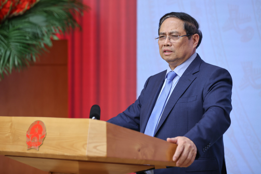 Thủ tướng Chính phủ chỉ rõ các bài học kinh nghiệm quan trọng trong phòng, chống thiên tai (Ảnh: VGP/Nhật Bắc)