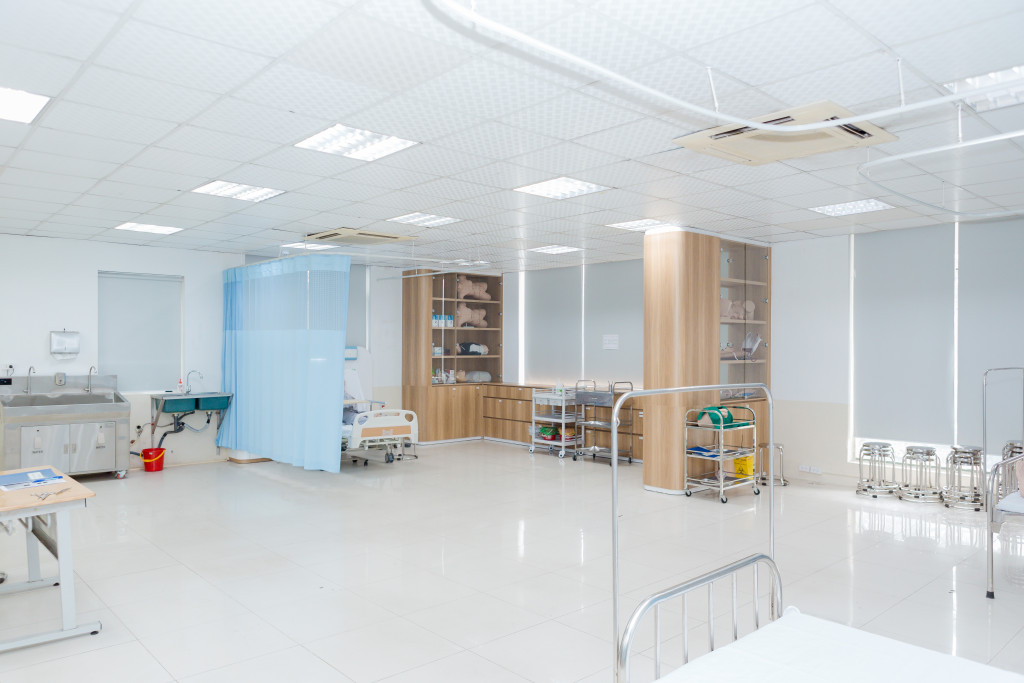 Hệ thống phòng thực hành, phòng thí nghiệm được đầu tư phục vụ đào tạo chuyên ngành